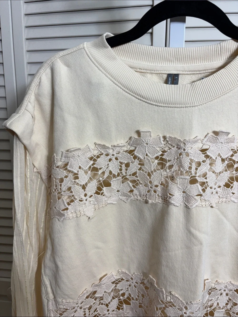 NWT Anthropologie Floral Cutwork Pullover Large